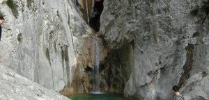 El salt del Brull, Montagut i Oix